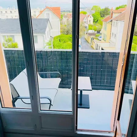 Apparemment Entiere A Loue Appartement Chatou