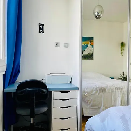 Apparemment Entiere A Loue Appartement